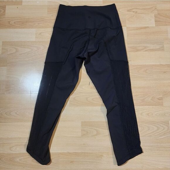 LULULEMON mesh crops - Picture 2 of 6